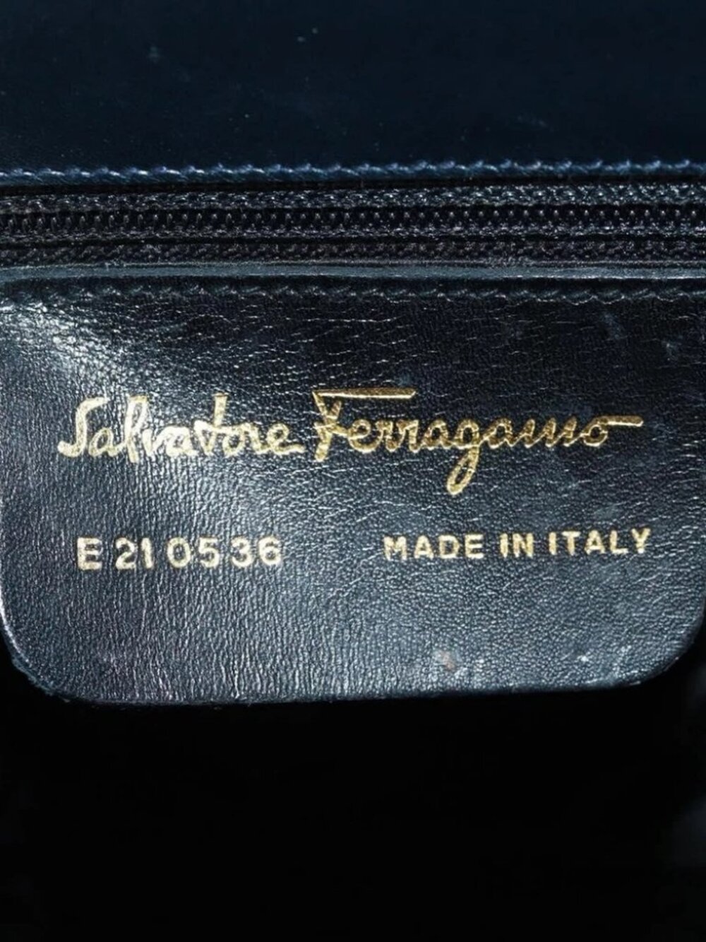 Salvatore Ferragamo Gancini Hand Bag Leather 2way Navy Gold - Picture 16 of 16